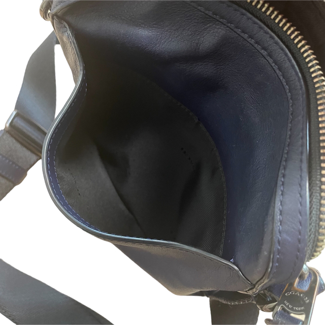 COACH リビングトン クロスボディバッグ ショルダーバッグ 斜め掛け可能