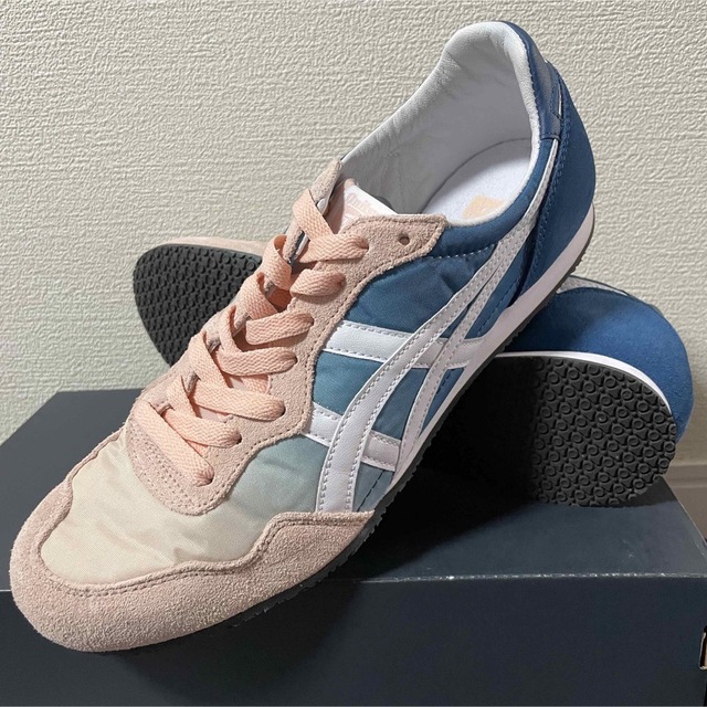 Onitsuka Tiger(オニツカタイガー)の【人気カラー完売品】【美品】オニツカタイガー　セラーノ　ブリーズホワイト メンズの靴/シューズ(スニーカー)の商品写真