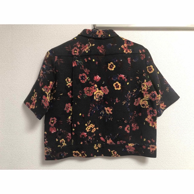 EMODA(エモダ)のEMODA 花柄シャツ レディースのトップス(シャツ/ブラウス(半袖/袖なし))の商品写真