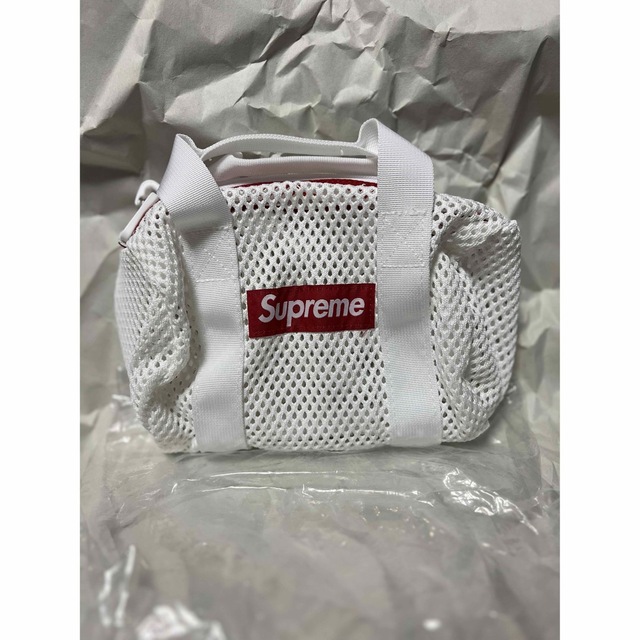 Supreme(シュプリーム)のSupreme Mesh Mini Duffle Bag シュプリーム バッグ メンズのバッグ(ショルダーバッグ)の商品写真