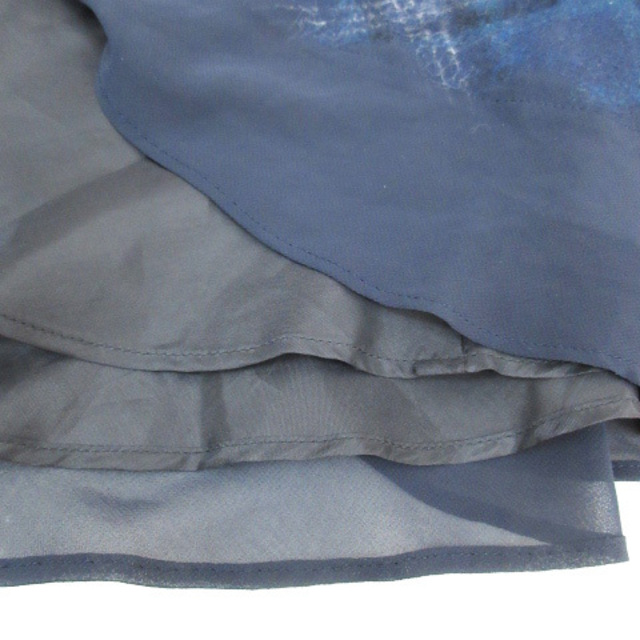 kumikyoku（組曲）(クミキョク)のクミキョク 組曲 フレアスカート ひざ丈 チェック柄 1 紺 黒 /FF53 レディースのスカート(ひざ丈スカート)の商品写真
