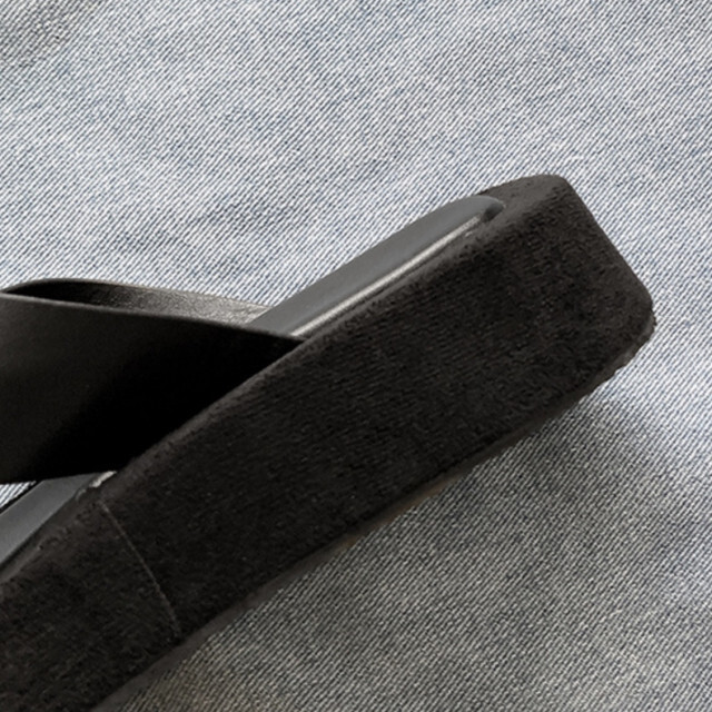 スウェード 厚底 フレームサンダル トング フラット ビーサン 黒 37 最安値 レディースの靴/シューズ(サンダル)の商品写真