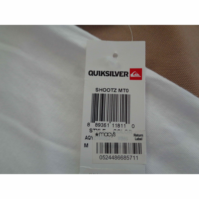 QUIKSILVER(クイックシルバー)のHawaiiで購入 クイックシルバー　Tシャツ 未使用 メンズのトップス(Tシャツ/カットソー(半袖/袖なし))の商品写真