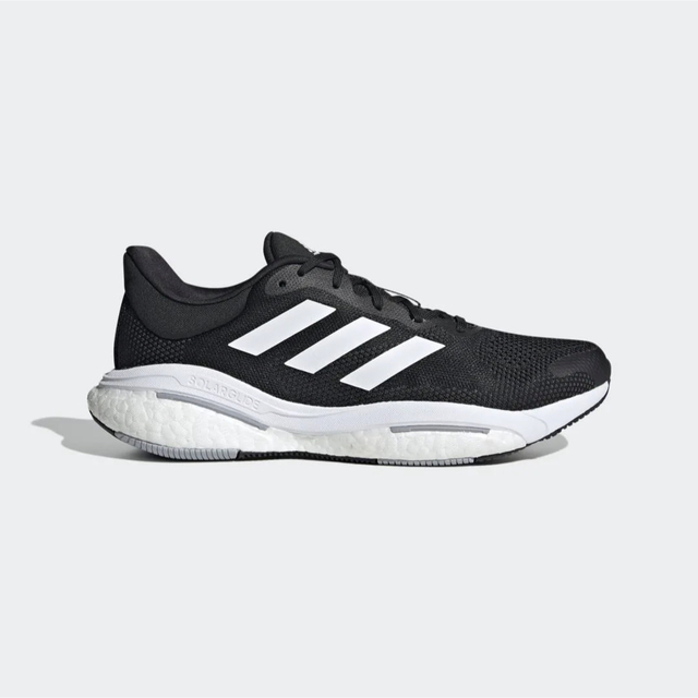 adidas(アディダス)のアディダス　ランニングシューズ　ソーラーグライド5 スポーツ/アウトドアのランニング(シューズ)の商品写真