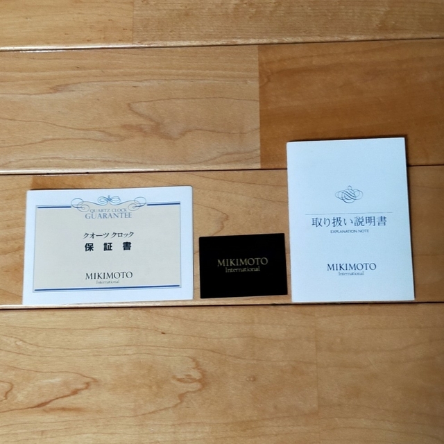 MIKIMOTO(ミキモト)のMIKIMOTO ミキモト 卓上時計 クリアブルー インテリア/住まい/日用品のインテリア小物(置時計)の商品写真