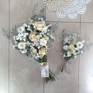 2点set　バラと貝細工の彩り小花のドライフラワーホワイト系スワッグ 花束(ドライフラワー)