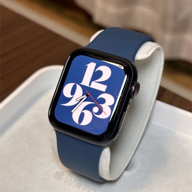 Apple Watch(アップルウォッチ)の保証残有 第2世代 Apple Watch SE2 40mm Cellular スマホ/家電/カメラのスマートフォン/携帯電話(その他)の商品写真