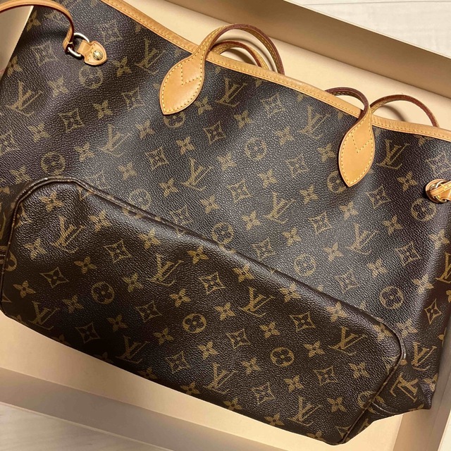 LOUIS VUITTON ルイヴィトン モノグラム ネヴァーフルMM