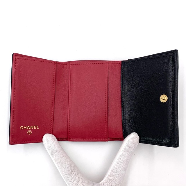 CHANEL - CHANEL シャネル 二つ折り財布 マトラッセ スモールフラップ