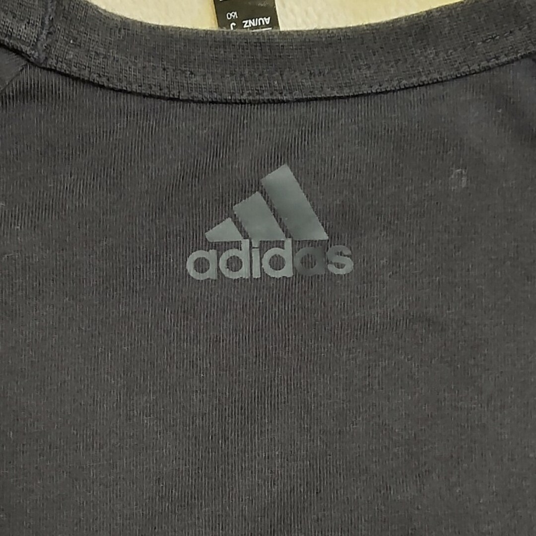 adidas(アディダス)のadidas　アディダス　160　ネイビー　Ｔシャツ　長袖 キッズ/ベビー/マタニティのキッズ服男の子用(90cm~)(Tシャツ/カットソー)の商品写真