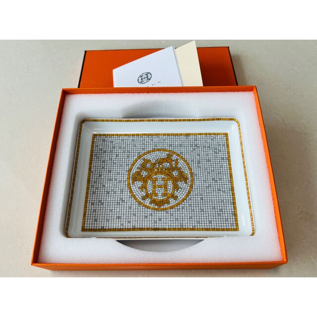HERMES モザイク24 ヴァンキャトル ゴールド 長方形プレート - 食器