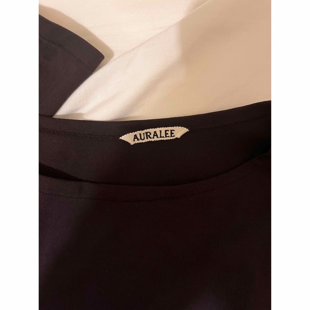 AURALEE(オーラリー)のauralee 長袖ショートTシャツ レディースのトップス(Tシャツ(長袖/七分))の商品写真