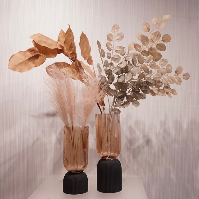 フラワーベース/新品/2個セット/ガラス/造花付き/オブジェの通販 by