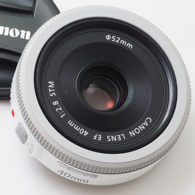 Canon - 【美品】キヤノンEF40mmf2.8STM❤希少色ホワイト❤背景ぼかし