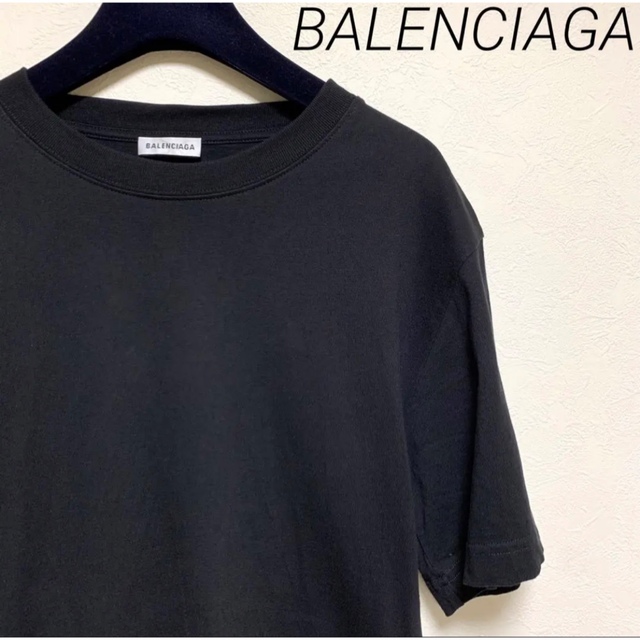 Balenciaga(バレンシアガ)の【美品】BALENCIAGA シンプル 無地 ブラック Mサイズ ユニセックス メンズのトップス(Tシャツ/カットソー(半袖/袖なし))の商品写真