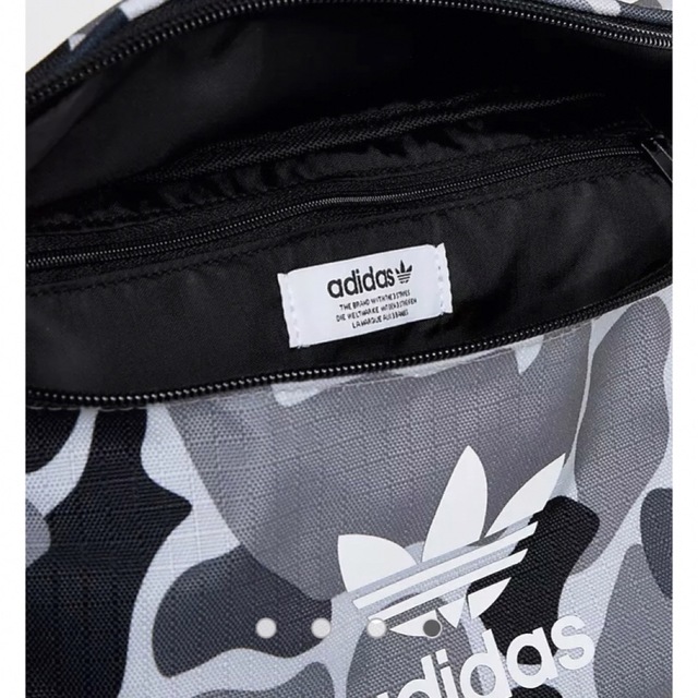 Originals（adidas）(オリジナルス)のアディダスオリジナルス　ボディバッグ　カモ柄 メンズのバッグ(ボディーバッグ)の商品写真