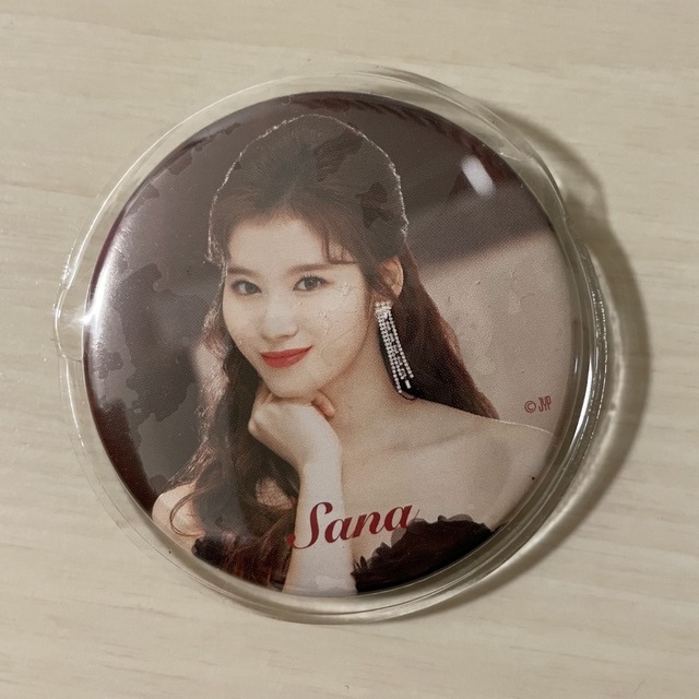 TWICE サナ 缶バッジ #dreamday 貴重 B ライブ ライブグッズ TWICE サナ 缶バッジ #dreamday 貴重 B ライブ ライブグッズ