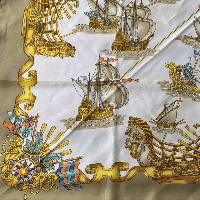 エルメス HERMES カレ90 スカーフ VOILES DE LUMIERE 光の帆船 シルク100% ベージュ系マルチカラー 海 大航海時代 未使用品