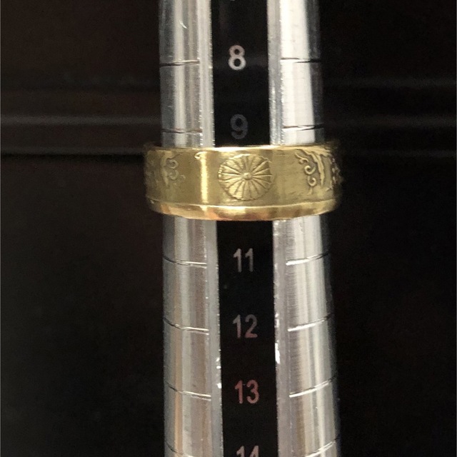 大型50銭黄銅貨　コインリング メンズのアクセサリー(リング(指輪))の商品写真