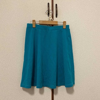 セシール(cecile)の爽やか　流行カラー　グリーン　ターコイズ　フレア　スカート(ひざ丈スカート)