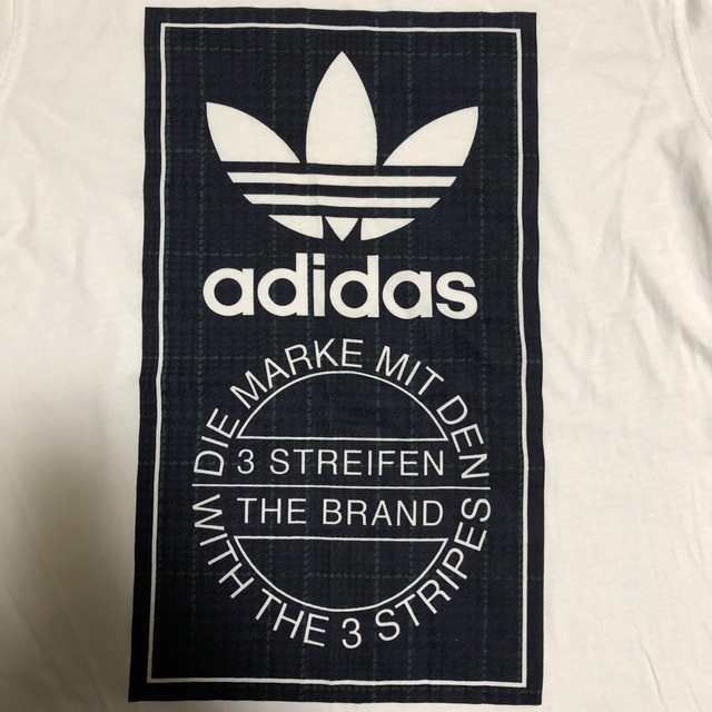 adidas(アディダス)のadidas originals  メンズ　M サイズ　ビックロゴ メンズのトップス(Tシャツ/カットソー(半袖/袖なし))の商品写真