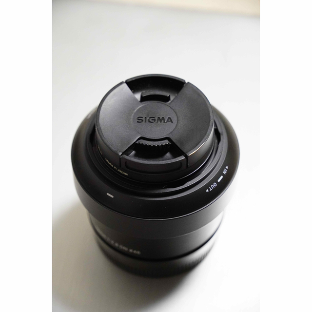 SIGMA(シグマ)のSIGMA 19mm F2.8 DN | Art レンズプロテクター付き、箱無し スマホ/家電/カメラのカメラ(レンズ(単焦点))の商品写真
