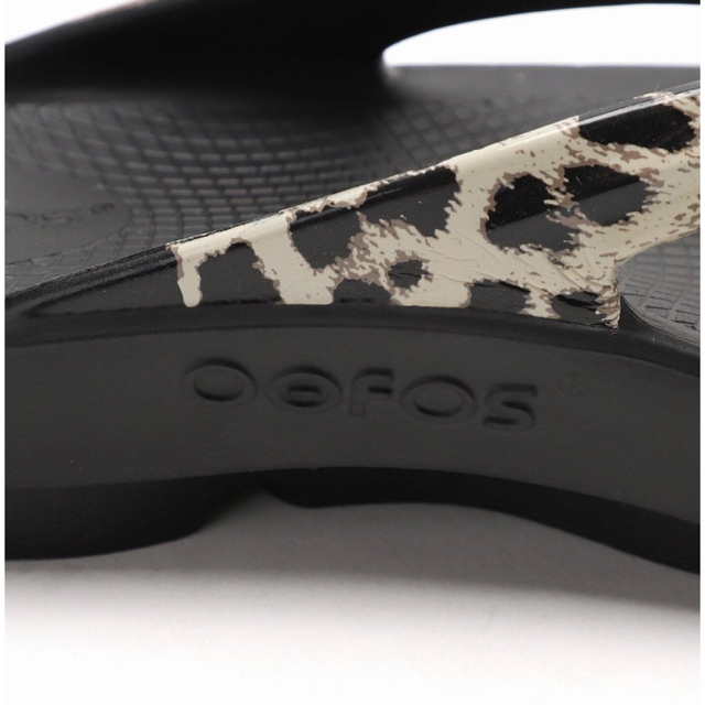 OOFOS(ウーフォス)の【OOFOS/ウーフォス】OOlala Limitedサンダル　24cm レディースの靴/シューズ(サンダル)の商品写真