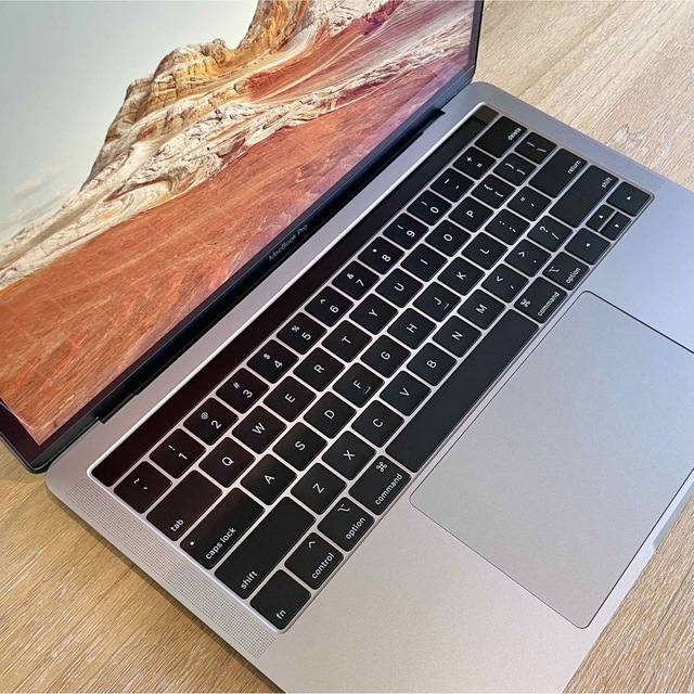 Apple(アップル)のMacBook Pro・13in・2018・メモリ16GB・SSD512GB スマホ/家電/カメラのPC/タブレット(ノートPC)の商品写真