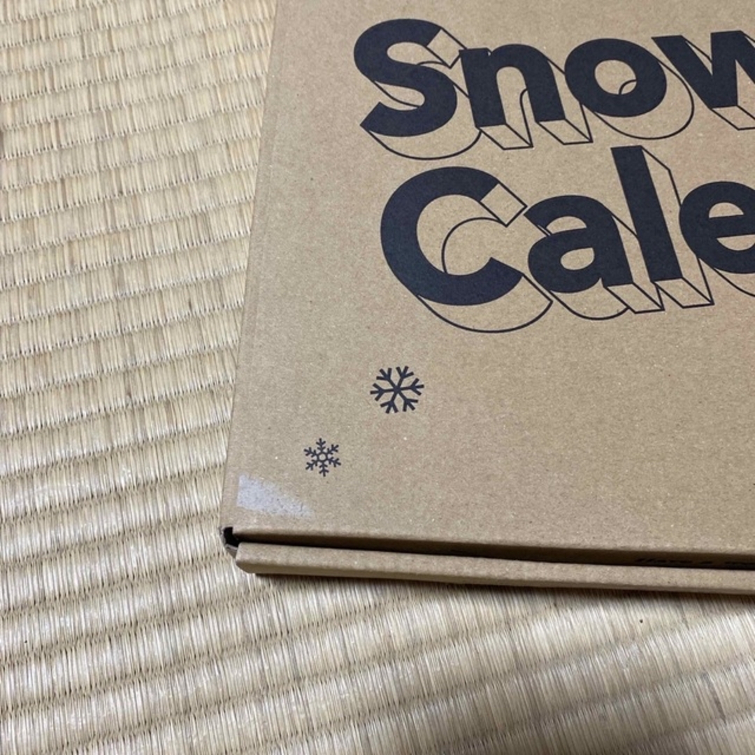 Snow Man(スノーマン)のSnowMan カレンダー 2022 エンタメ/ホビーのタレントグッズ(アイドルグッズ)の商品写真