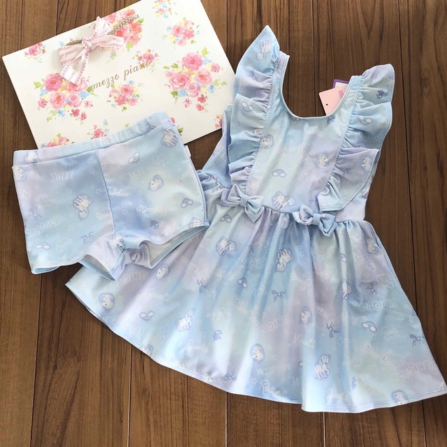 mezzo piano(メゾピアノ)のメゾピアノ 新品水着 130 キッズ/ベビー/マタニティのキッズ服女の子用(90cm~)(水着)の商品写真