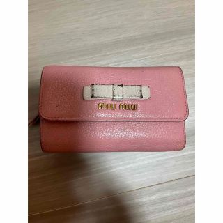 miu miu ミュウミュウ　財布　ピンク　二つ折り(折り財布)