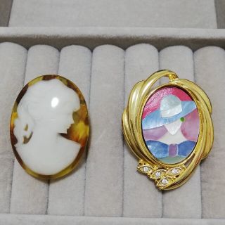 スカーフクリップ2点まとめ売り カメオ風 べっ甲風 貝細工 シェル