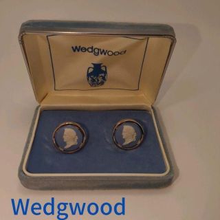 ウェッジウッド(WEDGWOOD)の【美品】ウェッジウッド　Wedgwood　カフス　男性　ペールブルー(カフリンクス)