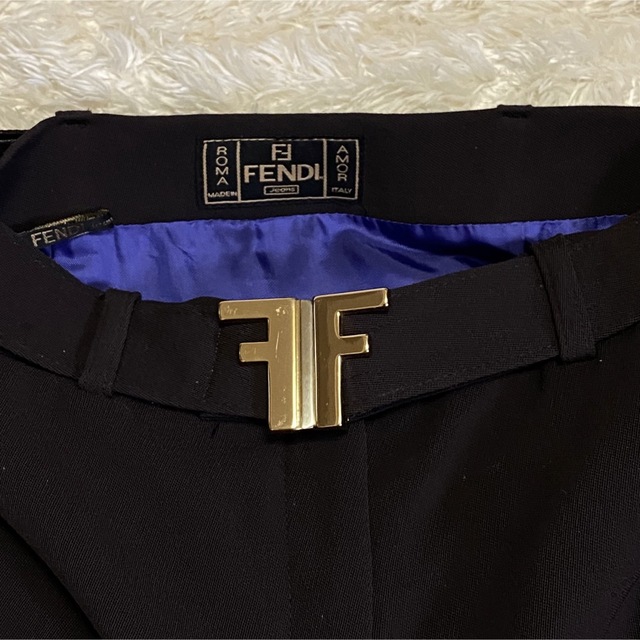FENDI(フェンディ)の希少ロゴベルト付き【FENDI】ブラウンタイトスカート26インチイタリア製 レディースのスカート(ロングスカート)の商品写真