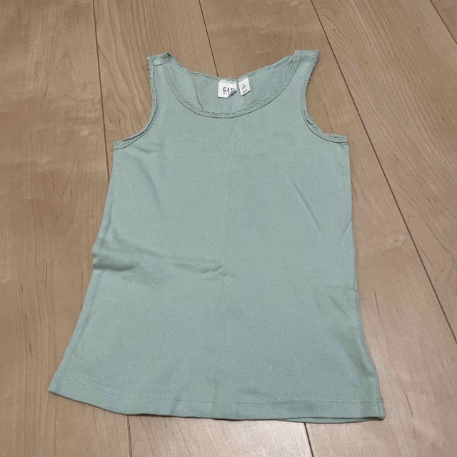 GAP Kids(ギャップキッズ)の【夏服大量出品中！】GAP タンクトップ4枚セット　120cm キッズ/ベビー/マタニティのキッズ服女の子用(90cm~)(Tシャツ/カットソー)の商品写真