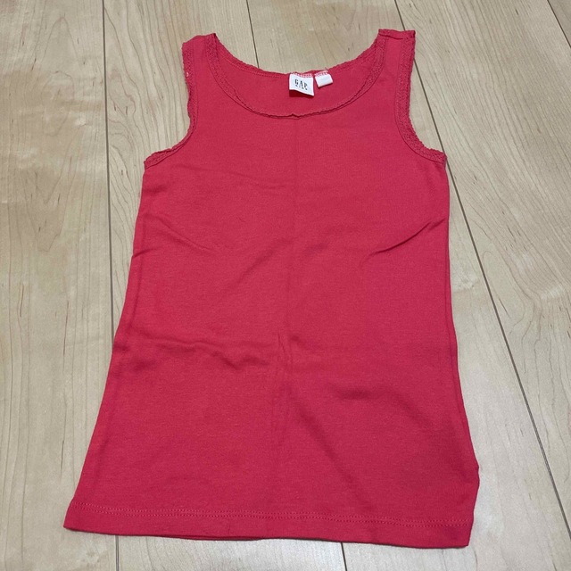 GAP Kids(ギャップキッズ)の【夏服大量出品中！】GAP タンクトップ4枚セット　120cm キッズ/ベビー/マタニティのキッズ服女の子用(90cm~)(Tシャツ/カットソー)の商品写真