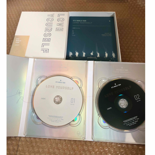 防弾少年団(BTS)(ボウダンショウネンダン)のBTS WORLD TOUR ‘LOVE YOURSELF’ EUROPE  エンタメ/ホビーのDVD/ブルーレイ(ミュージック)の商品写真