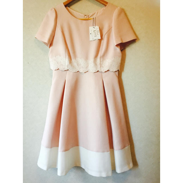 LAISSE PASSE(レッセパッセ)の《らん様専用》【新品】レッセ・パッセ♡レース刺繍バイカラーワンピース♡ レディースのワンピース(ひざ丈ワンピース)の商品写真