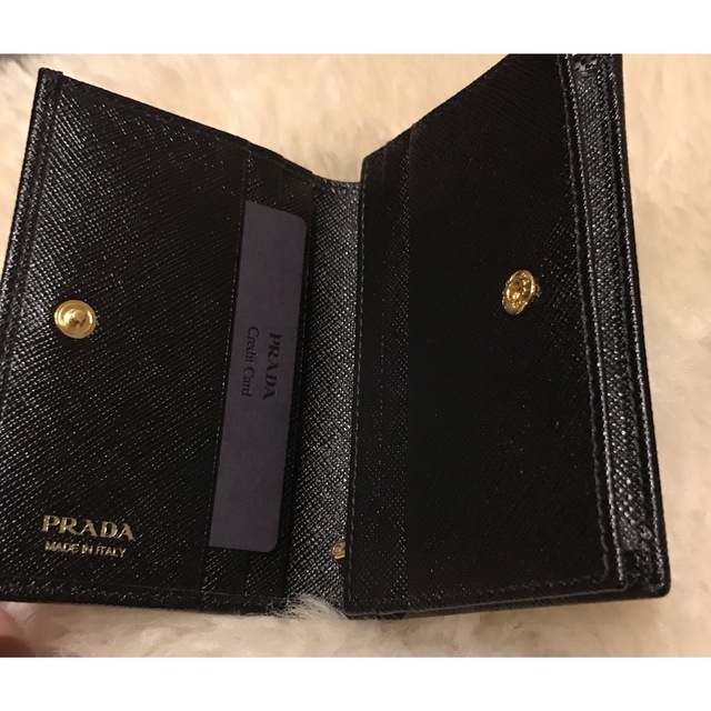 【新品未使用】プラダ PRADA 二つ折り 財布