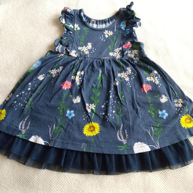 hakka baby(ハッカベビー)のhakka baby  花柄ワンピース  90cm キッズ/ベビー/マタニティのキッズ服女の子用(90cm~)(ワンピース)の商品写真