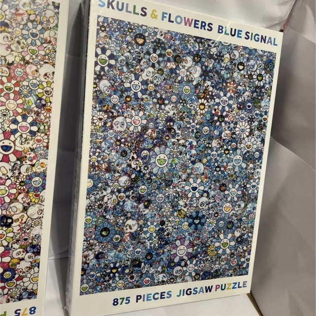 村上隆　パズル　SKULLS & FLOWERS  2つセット バラ売り可 エンタメ/ホビーのアート用品(その他)の商品写真