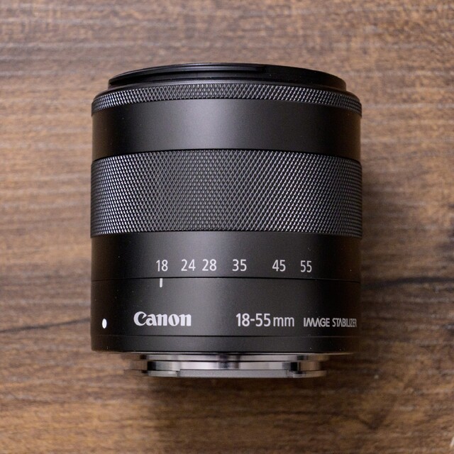 Canon(キヤノン)のCanon  EF-M18-55mm F3.5-5.6IS STM スマホ/家電/カメラのカメラ(レンズ(ズーム))の商品写真