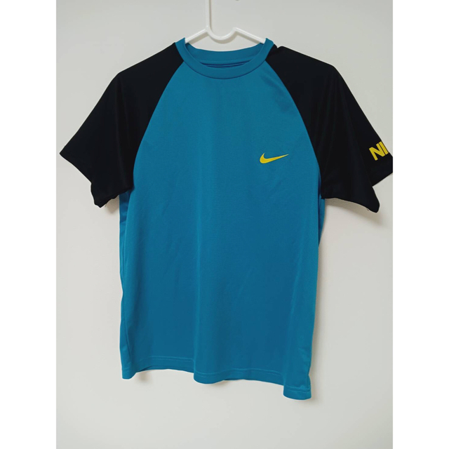 NIKE(ナイキ)のNIKEのTシャツ レディースのトップス(Tシャツ(半袖/袖なし))の商品写真