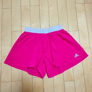 アディダス(adidas)の【美品】アディダスadidas レディースランニングパンツ Sサイズ 赤紫(トレーニング用品)