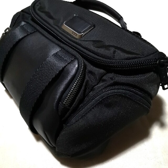 TUMI トゥミ★Newport Utility Poch黒ボディバッグウエスト