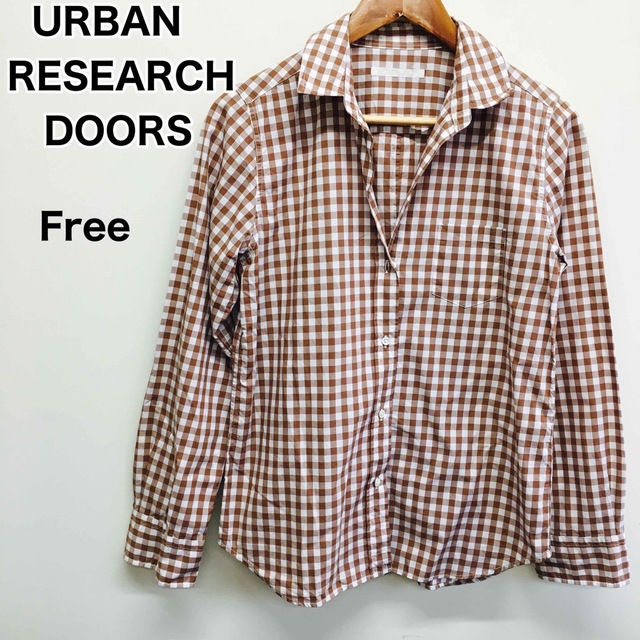 URBAN RESEARCH DOORS(アーバンリサーチドアーズ)のURBAN RESEARCH DOORS ギンガムチェックシャツ　フリー レディースのトップス(シャツ/ブラウス(長袖/七分))の商品写真