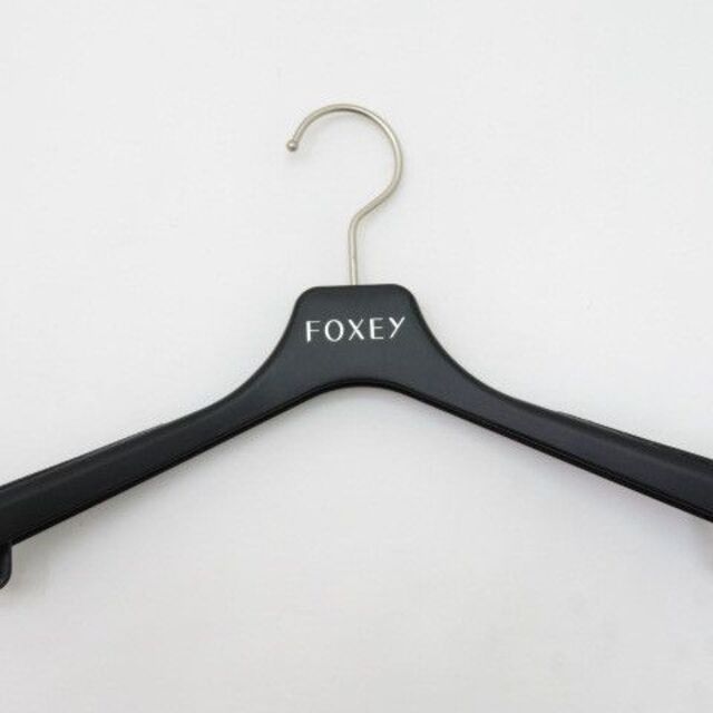 FOXEY(フォクシー)のFOXEY　フォクシー　ノベルティ　ハンガー10本セット　非売品　人気ノベルティ レディースのレディース その他(その他)の商品写真