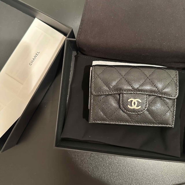 期間限定30%OFF! CHANEL CHANELキャビアスキン三つ折り財布 美品