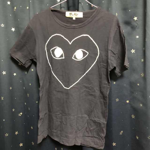 COMME des GARCONS(コムデギャルソン)のコムデギャルソン　プレイ　半袖シャツ　ネイビー メンズのトップス(Tシャツ/カットソー(半袖/袖なし))の商品写真