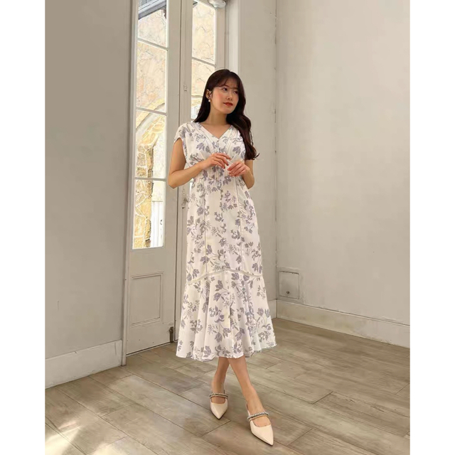 Her lip to - 新品 her lip to Royal Garden Floral Dressの通販 by ...